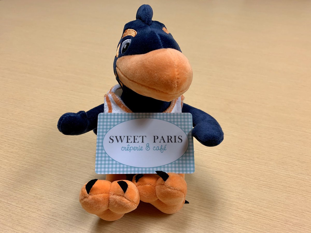 UTSAAlumni's tweet photo. Hey ‘Runners! Want a chance to win a $20 gift card to @TheSweetParis and a baby @RowdyUTSA?🧡🤙💙

RT, follow, and tag your valentine to be entered. Winner announced 2/14. https://t.co/PWaOa7UzZH