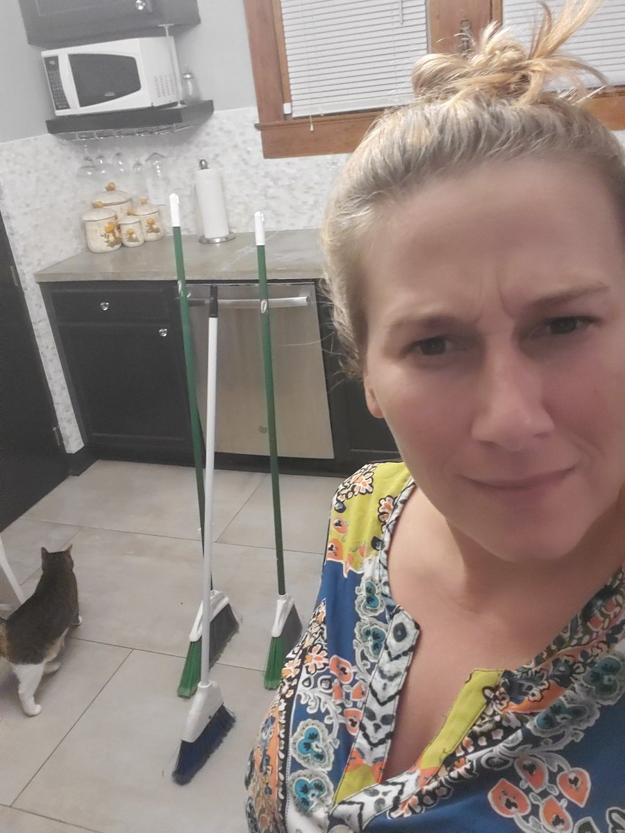 It actually works!  And now I feel obligated to #cleanmyfloor. Dammit