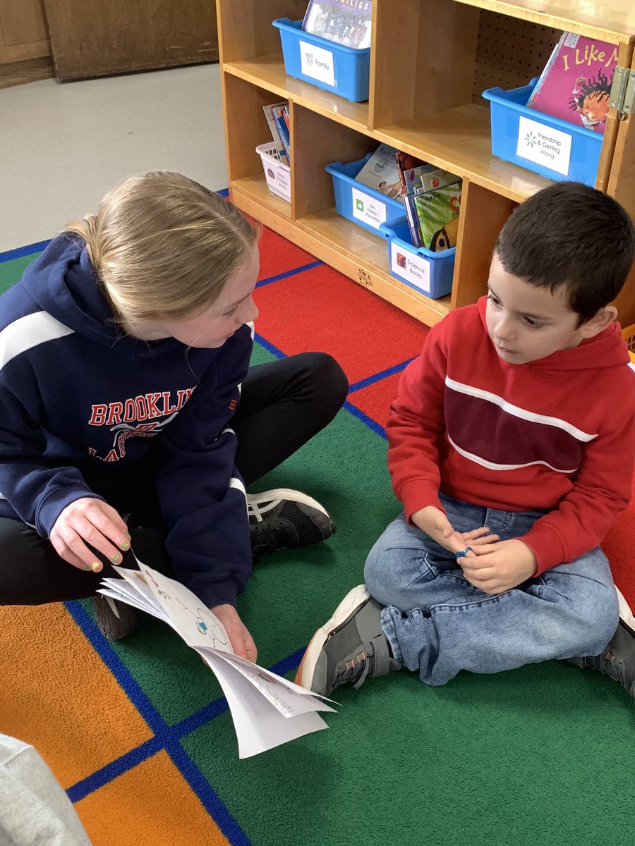 8th graders reading their Spanish books to @KG_BakerSchool <a href="/EWL_Brookline/">K-8 World Languages</a>