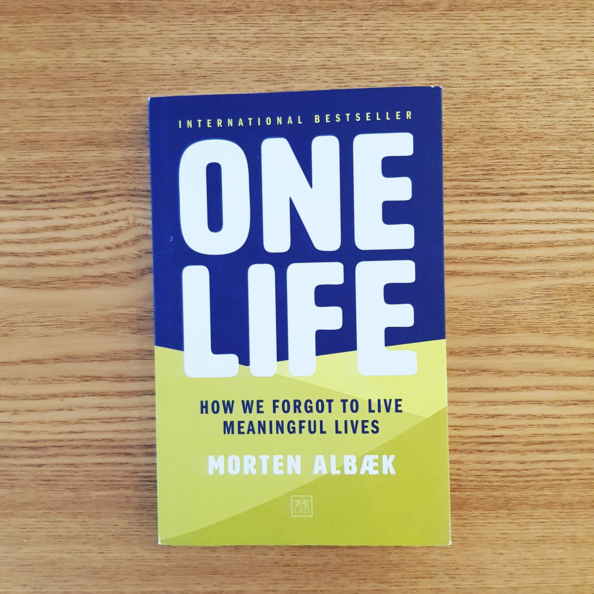 mollyflatt's tweet photo. This little gem isn't a self-help book. It's a manifesto about *humanistic capitalism*, which sounds scary, but is basically the answer to everything. It's also super readable and uplifting. You should buy it. https://t.co/XYjzQj33zt https://t.co/51K8lLBXjQ