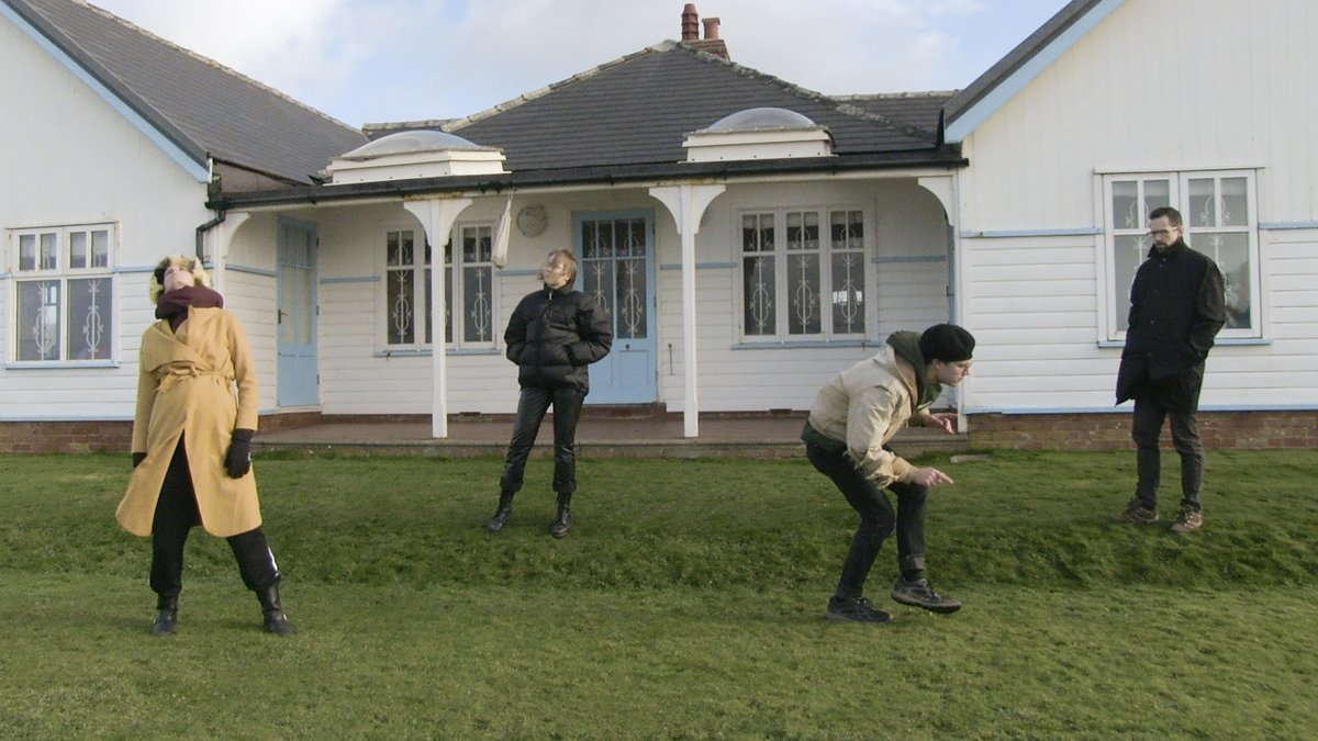 Join the Forma + <a href="/aqnb/">AQNB</a> event 'The Reunion' for the UK premiere &amp; daily screenings of 'Wild is the Wind’ (2019) by Helsinki-based artist collective <a href="/Sorbus_Gallery/">SORBUS</a> in London 19-22 March. 

Free tix. Limited capacity. Booking encouraged.
eventbrite.co.uk/e/the-reunion-…