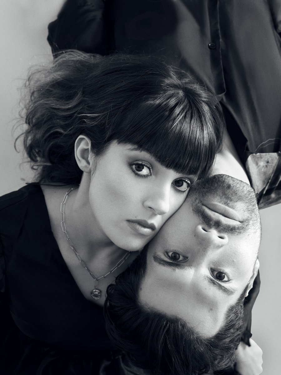 NO ONE ELSE CAN WEAR YOUR CROWN 👑 ohwonder.lnk.to/No_One_Else_Ca…