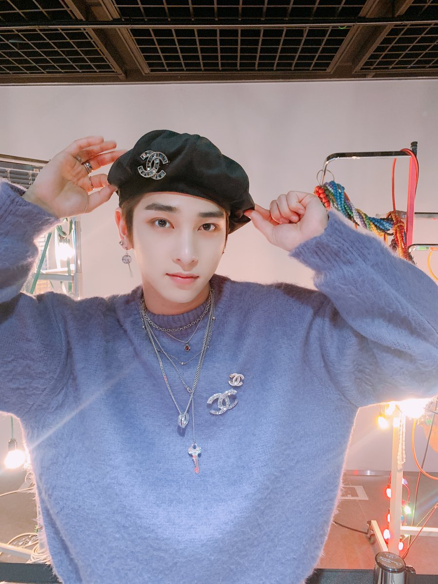 이한결 옷장 tweet media