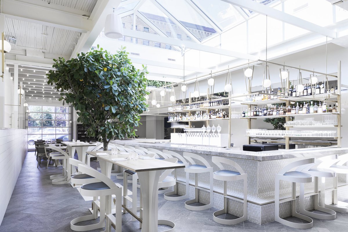 Bonne nouvelle du matin! 😲
Le Perles et Paddock est désormais ouvert matin, midi et soir. 🌞
On vous attend pour le café (qui est à 50% de rabais tout le mois de février)! ☕
bit.ly/2ONDsTc via <a href="/LeCuisinomane/">Tommy Dion</a> 
<a href="/QuartiersCanal/">LesQuartiersduCanal</a> #gastronomie #café