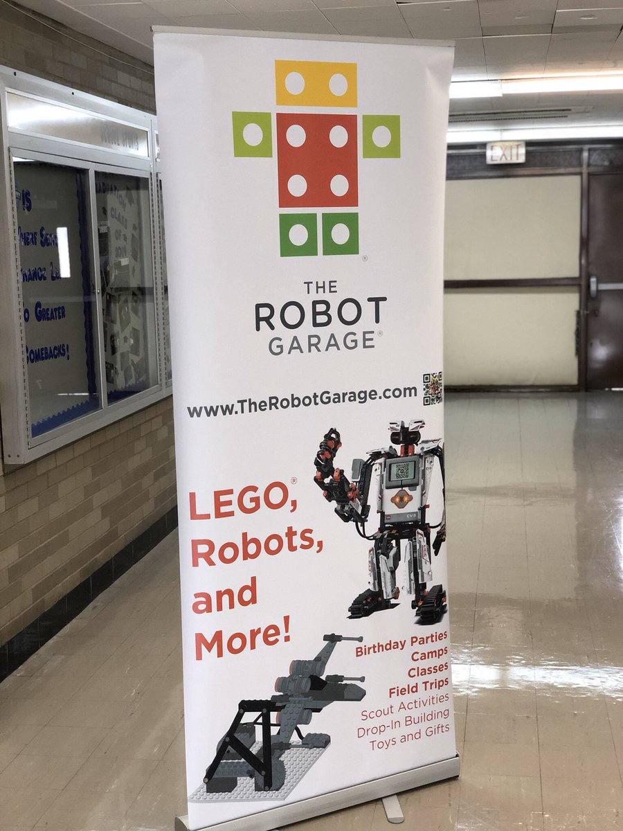 DetLionsAcad's tweet image. It’s about to go down here at the DLA... #RobotGarage is here along with some of special visitors to do battle on #CountDay!!! Stay tuned for Highlights!!! #StudentsRise #TheDLAWay