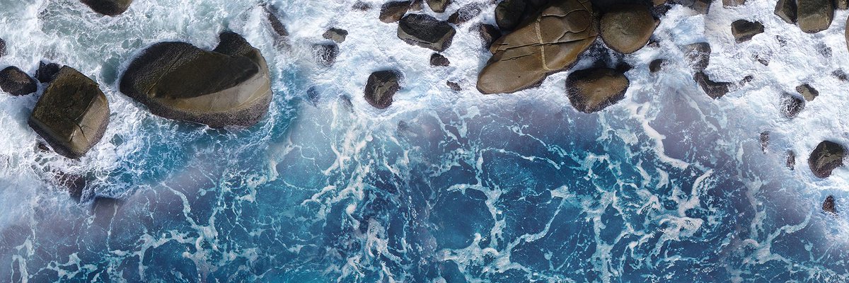 The #oceansupercluster spans the ocean economy, including fishing, oil &amp; gas, shipping, aquaculture, shipbuilding, &amp; defense, together with emerging sectors like marine renewable energy, advanced #oceantech, offshore aquaculture, &amp; marine bio-products. <a href="/CanadaOSC/">Canada’s Ocean Supercluster</a> #DeepDive2020