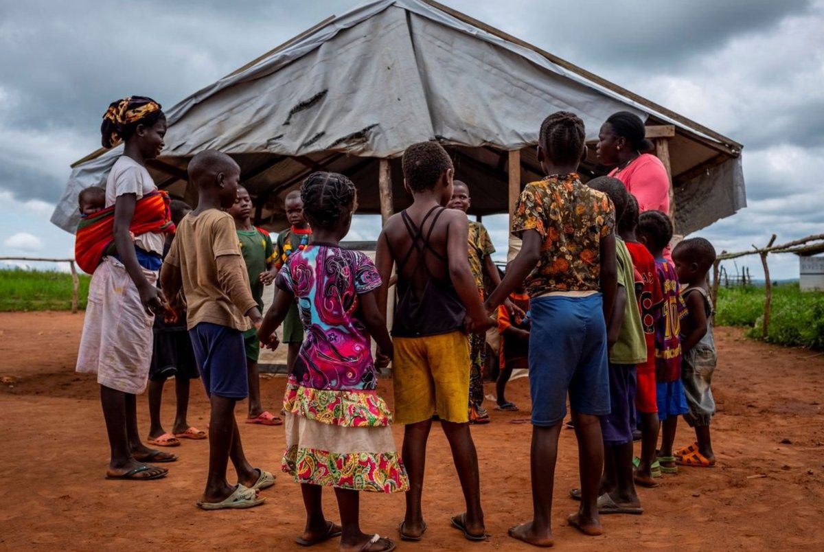 La France A L Onu Children Simply Have No Role In Conflict Antonioguterres On Redhandday Security Council Welcomed Launch Of Practical Guidance For Mediators To Protect Children In Situations Of Armed