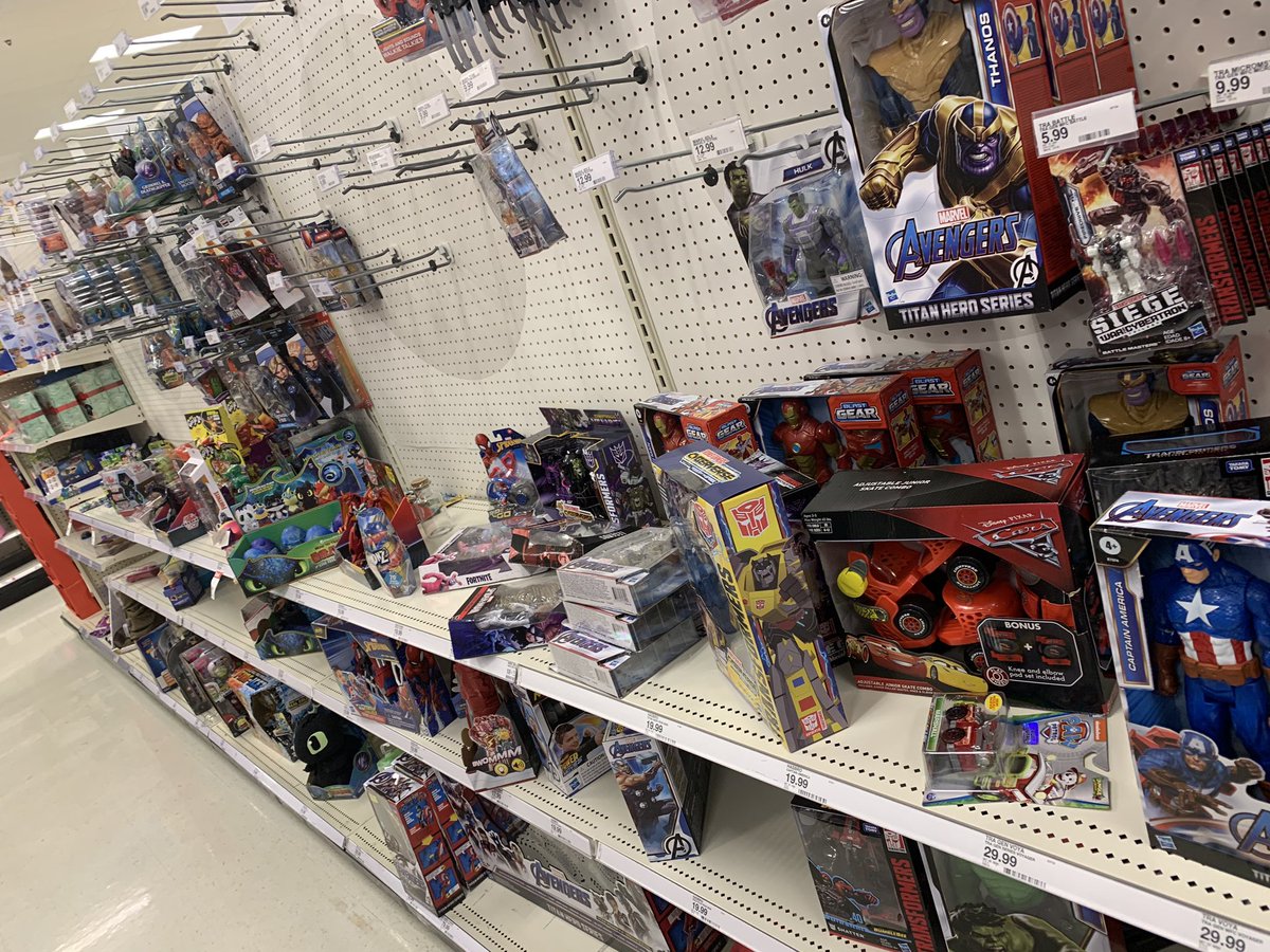 ChickFoleyShow's tweet photo. Hey @target I don’t even care that this store hasn’t had @wwe @mattel figs on the pegs for months. Just look at this toy department. Pathetic. #DoBetterTarget https://t.co/bu3lcTaqHC