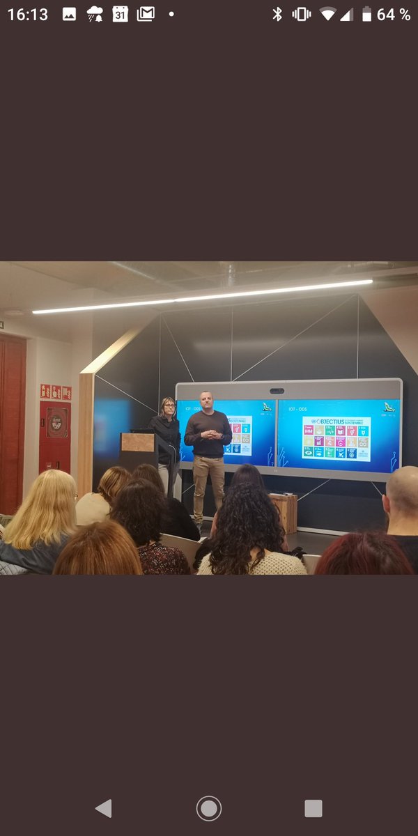 escolageneralp1's tweet photo. Jornada a Barcelona sobre el #Programaescuela @CiscoEscuela de @cisco_spain per millorar l'educació científica i tecnològica dels nostres alumnes. https://t.co/6dAKBNUhiK