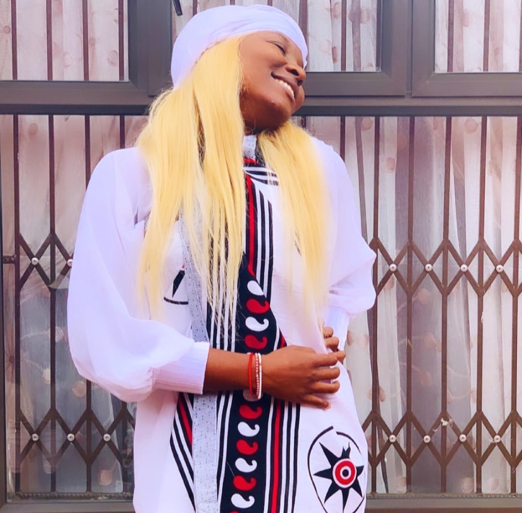 tweepstofollow's tweet photo. Gugu Ndabezitha, Healer and Communications Manager. Started #OperationManifestation. Twitter’s go to person for spiritual guidance and enlightenment.
Follow her here: @SissGugu
#Tweepstofollow https://t.co/1mDmqBl5uZ