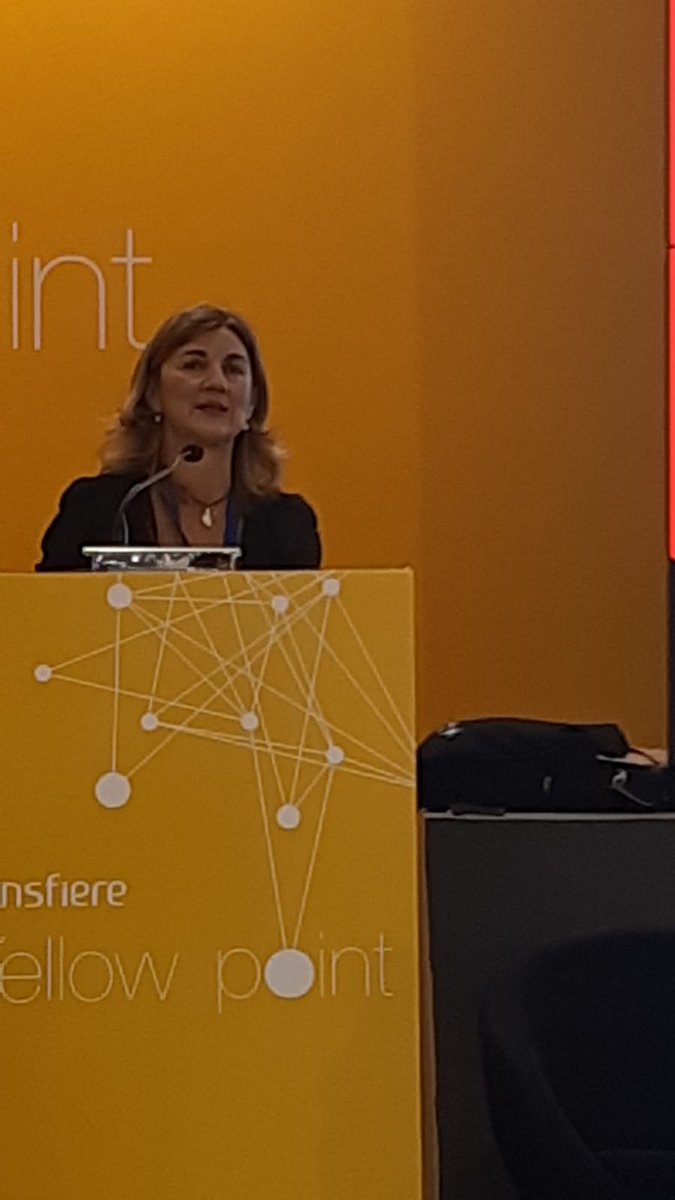 CSICmasI's tweet photo. Victoria Moreno presenta en @forotransfiere las Plataformas Tecnológicas Interdisciplinares.

Nueva herramienta de colaboración público privada promovida desde el @CSIC para conseguir soluciones a Desafíos Globales 

#Transfiere2020 https://t.co/co8pjOV1la