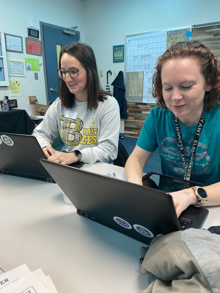 nikkipt's tweet image. Bryant teachers hard at work building ALC units.  #beebettertogether @bryant_ele #aisdactivelearning