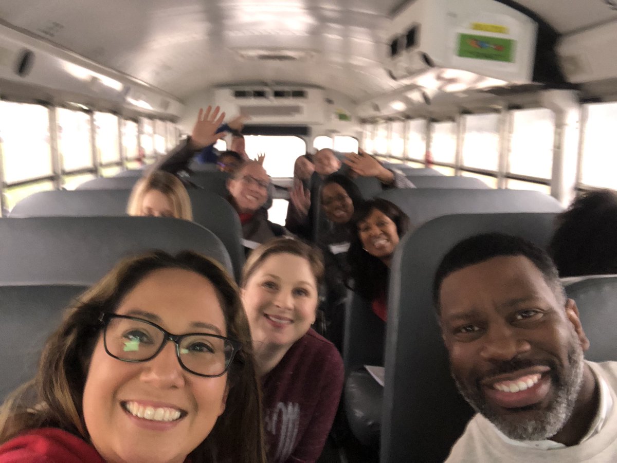 MitchellOrosco's tweet image. Excited for our Learning today! #Bustour #AISDActiveLearning