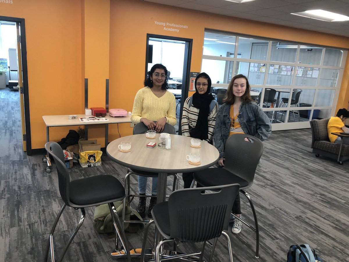 Dublin_IB_CAS's tweet photo. Setting up for a throwback Tea Party with @DublinIB https://t.co/bzfT4cYXIc