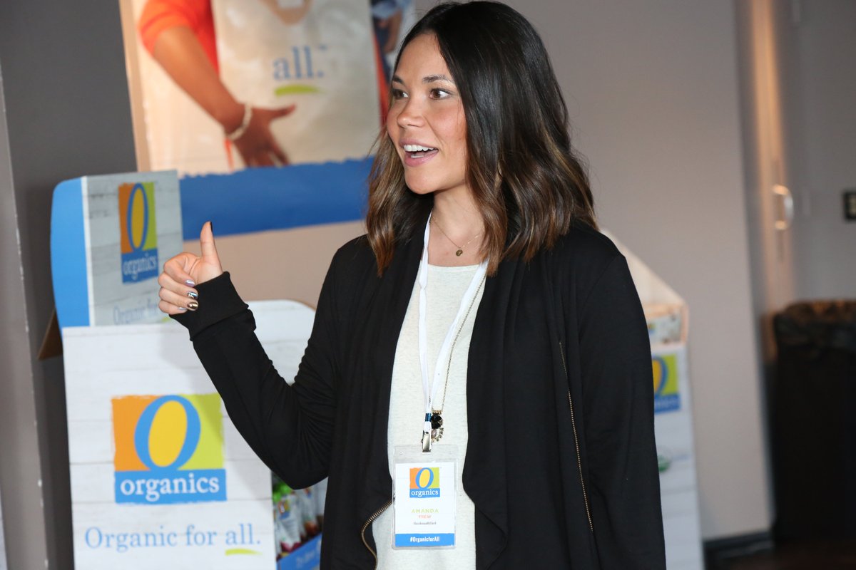 Fleishman's tweet photo. More exciting news: @Amanda_Frew, based in our Sacramento office, earned a spot on @businessinsider’s Rising PR Stars roundup! ⭐ Go, Amanda! https://t.co/d8IHLCA2iD