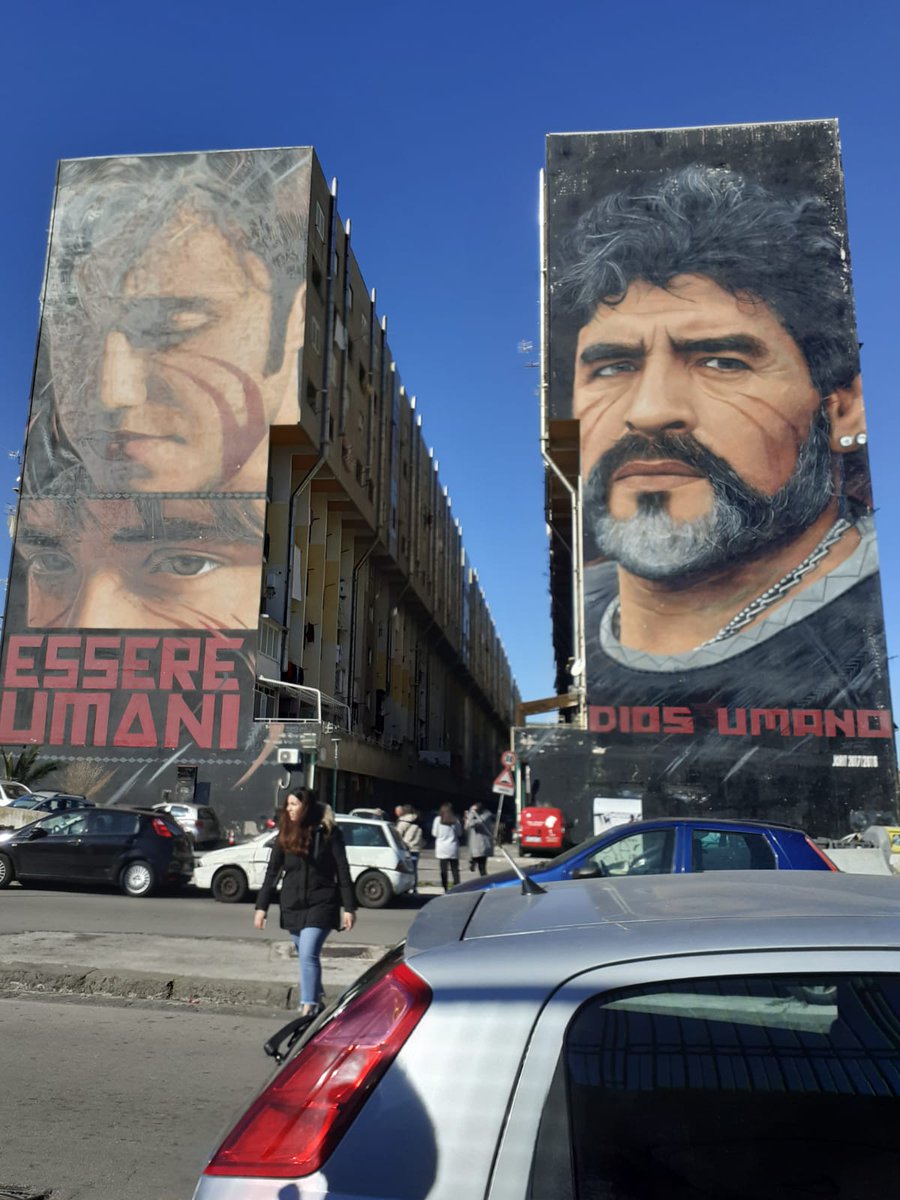 Questa settimana festeggiamo un gradito ritorno! Sono finalmente ricominciate le Fiere dell'Est, il nostro tour esperienziale tra la bellezza dei luoghi e dei volti di San Giovanni a Teduccio. 

Se vuoi saperne di più trerroteteatro@gmail.com 

#fieradellest #Maradona