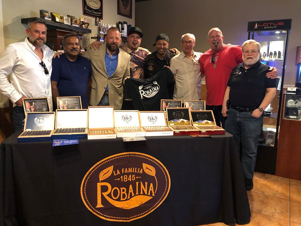 Top Shelf Cigar Lounge tweet media