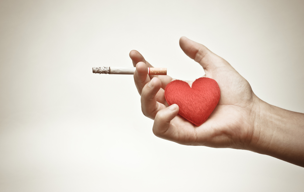 ¿Cómo afecta el tabaco al corazón? | Te traemos algunos consejos prácticos a tener en cuenta, toma nota de ellos y aporta hábitos saludables en tu vida. ow.ly/cgm030qh9zx  | #CardioVida24