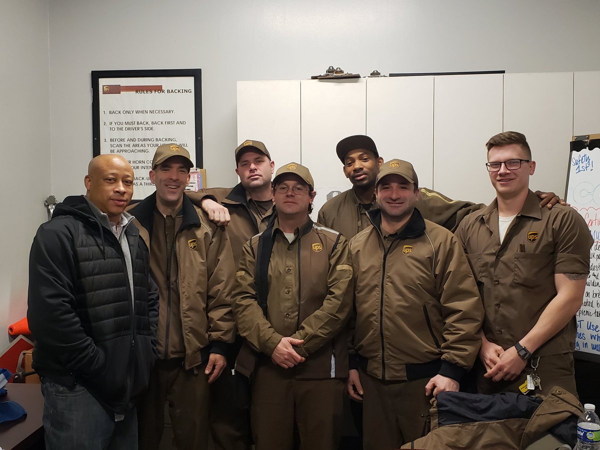 Shout out 👏👏👏 to the Quad safety committee for all you guys are doing to help improve safety in your center!!! <a href="/Quadsquadsafety/">Quad CHSP</a> <a href="/CHSPKelley/">Kelley Keenan</a> <a href="/UPSsafetyguy74/">Mike Hoff</a> <a href="/MatthewWGilbert/">Matthew W Gilbert</a>