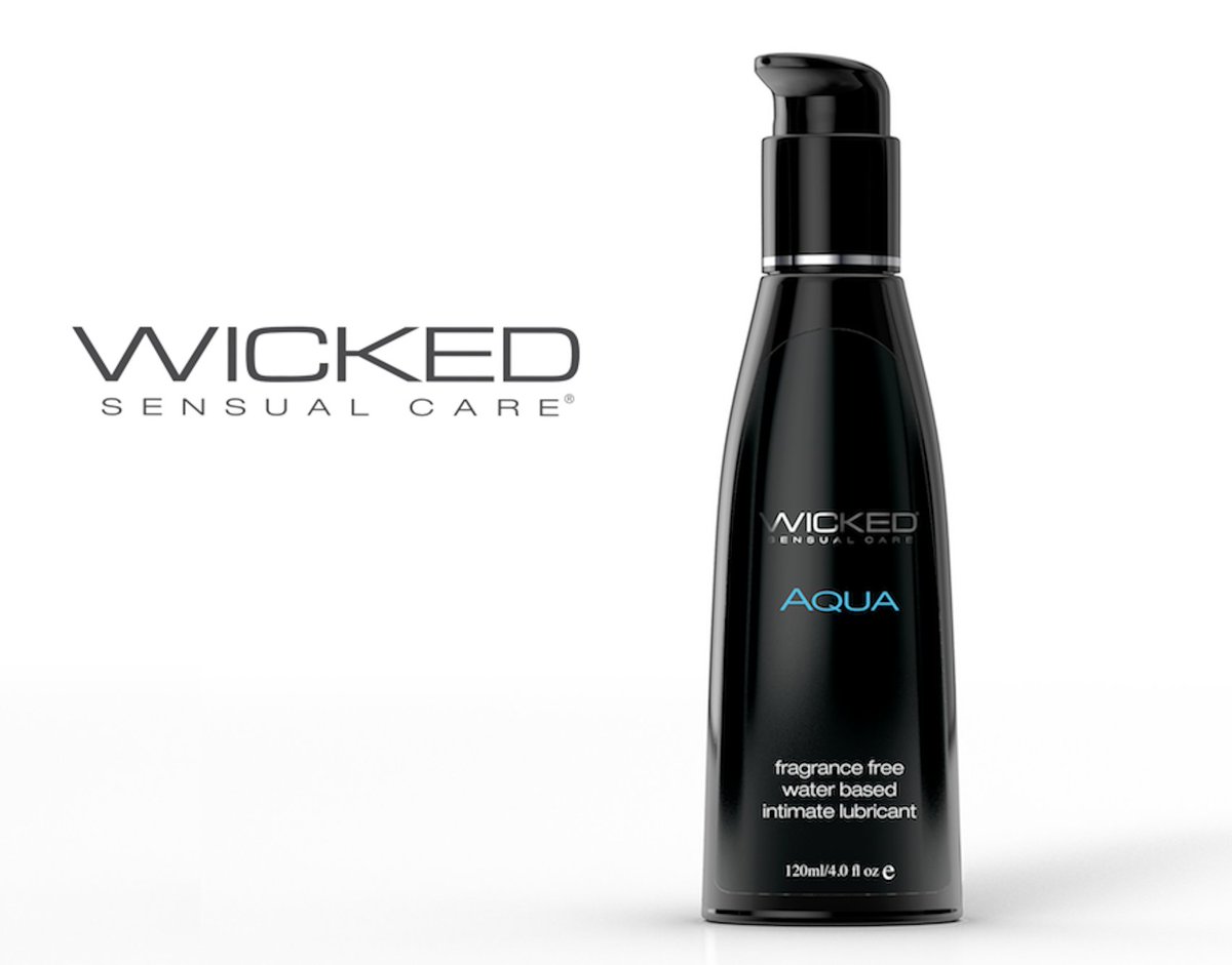 WSC Aqua brings you a long lasting slippery glide that’s bound to stay put, no matter what erotic adventures you embark on 😉 It’s 100% safe to use with condoms, and compatible with all toy materials.