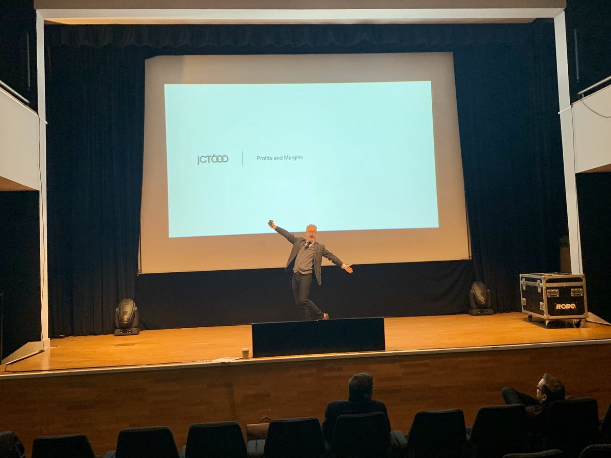katiesaunders10's tweet photo. The boss doing his dress rehearsal! Tomorrow could be interesting #JCT600conference #JCT600andMe #FitfortheFuture https://t.co/E06mdWoq1O