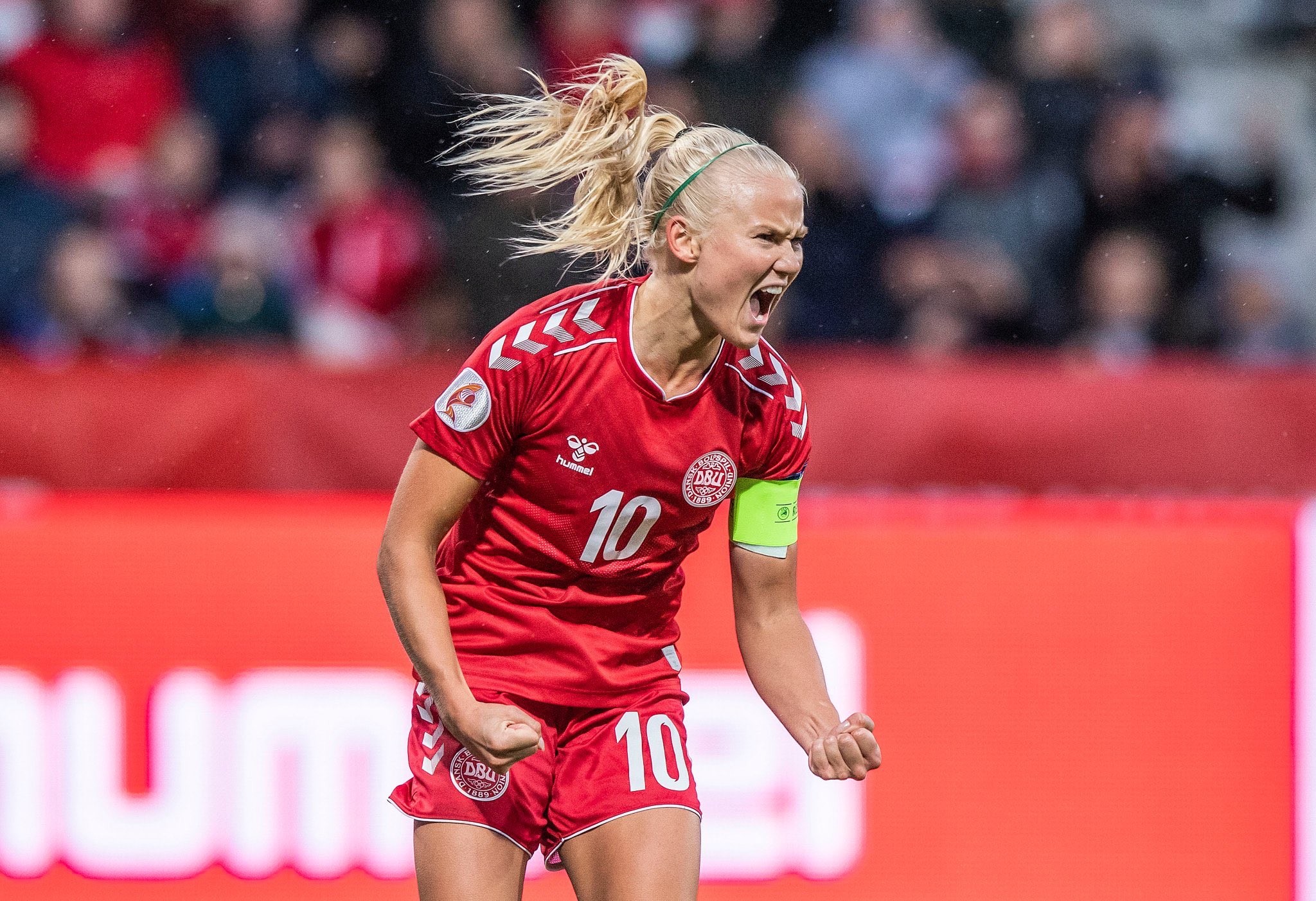 Pernille Harder ar Twitter: "Feeling so proud being nominated for the best  footballer of the year in Denmark. It's always a proud moment for me being  acknowledged for the hard work and