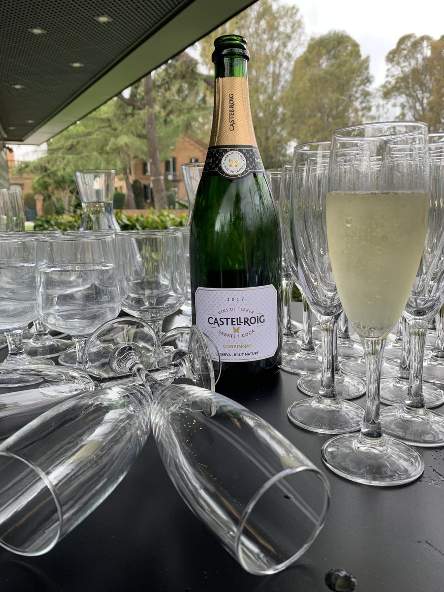 VINCELONA (@vincelona1) on Twitter photo ¿Quien dice que en los eventos no se puede beber buen vino?
<a href="/CornellaCreacio/">Cornellà Creació Fòrum</a>
<a href="/sabateicoca/">sabateicoca</a> ¿Quien dice que en los eventos no se puede beber buen vino?
<a href="/CornellaCreacio/">Cornellà Creació Fòrum</a>
<a href="/sabateicoca/">sabateicoca</a>