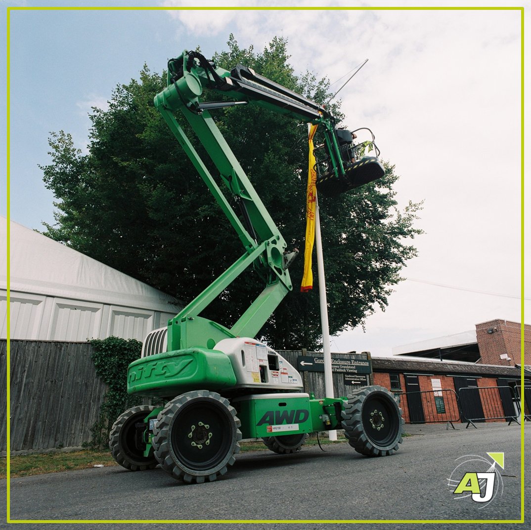 We work with a lot of customers who want to buy #cherrypickers. But what if you are looking to sell yours? We offer quotes on the purchase of the #accessplatforms you no longer need. Enter your details here to get a quote buff.ly/38qWvKQ
