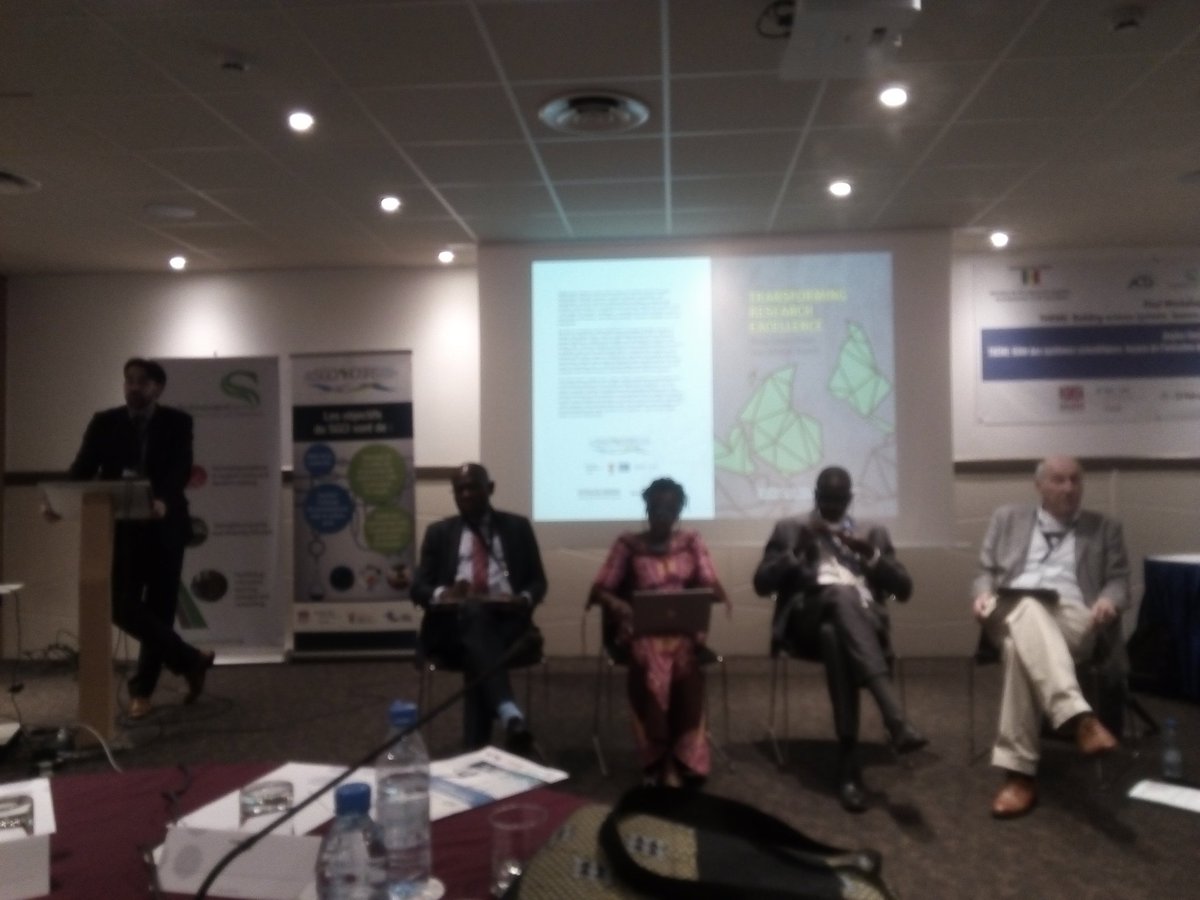 HanlinRebecca's tweet photo. Launching new book on research excellence @SGCIAfrica @IDRC_CRDI @ml_wallace @chuxdaniels #researchexcellence#buildingsciencesystems https://t.co/tqKJupbm9a