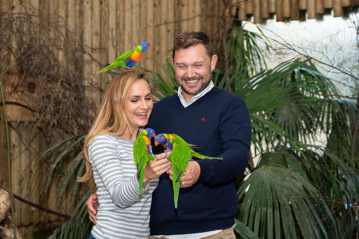 Treat your staff members to a fun day out to @westmidsafari!

Speak to a member of our team today to arrange the ideal package to suit your business...

📞01299 406460
🖥safarivenues.co.uk

#WorcestershireHour