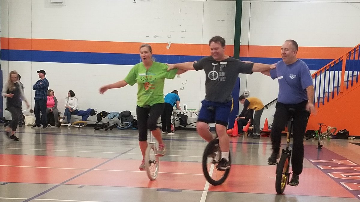 rtucunicycle's tweet image. Looking forward to another fun Saturday's unicycle class!
#unicycle #uni # ride #rtuc #Michigan #onewheel #ride