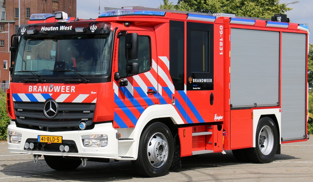 goesbert's tweet image. 12 februari 2020 22:21
P 1 Waterongeval, kasteel Heemstede, Heemsteedseweg, Houten 094411, 098494, 091831.