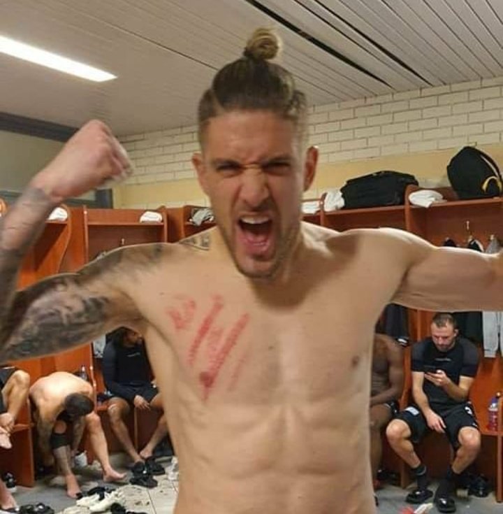 PAOK_ESP's tweet image. Regalo de recuerdo que se lleva #Paschalakis de Atenas 💥

Cosas del fútbol! Gajes del oficio.