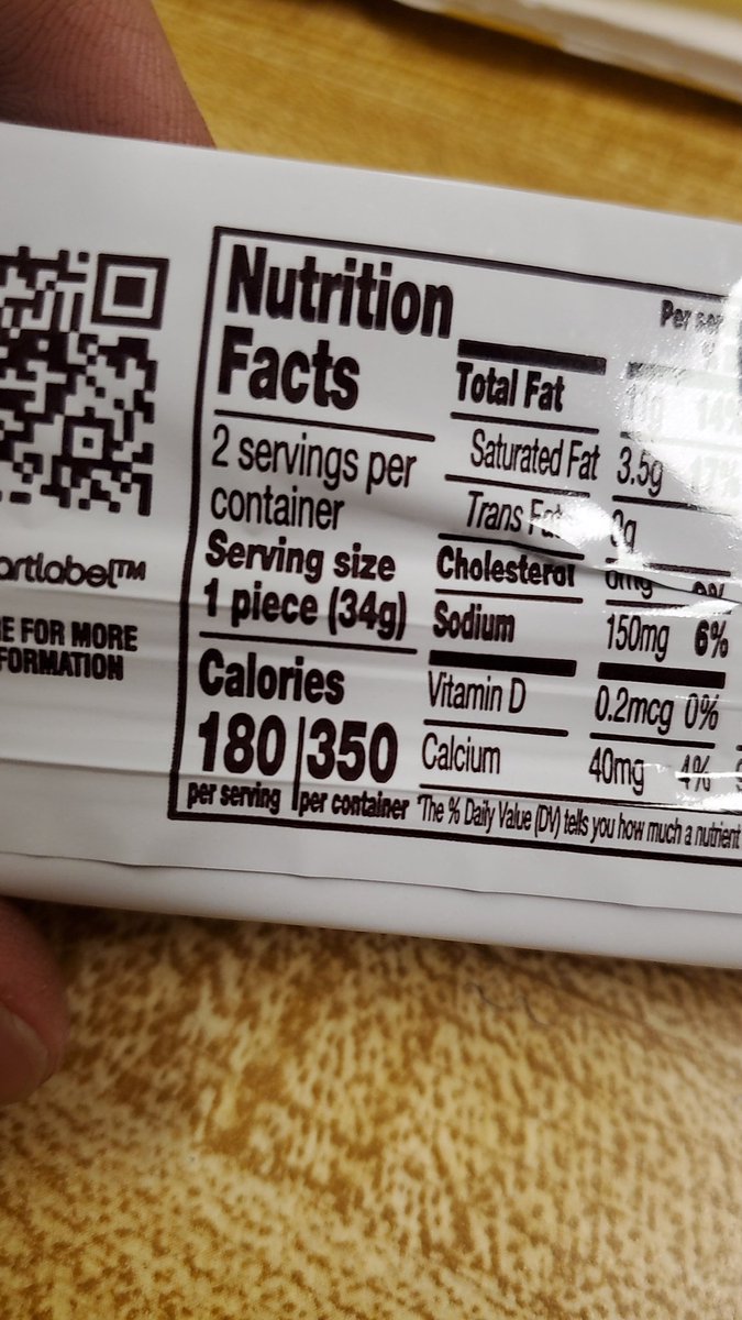 random_wi's tweet photo. @reeses 180+180 is 360...
#reeses #math #mathishard https://t.co/6caDsBI9Ep
