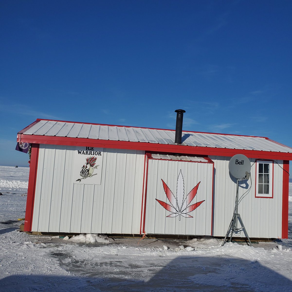AffairElevated's tweet photo. On the lake!! My mans friends #fishingshack π₯°π€£π₯° I asked to share just for you @40Cannabis β€
Ideas for our families shacks reno haha! https://t.co/oSX2qSsrcq