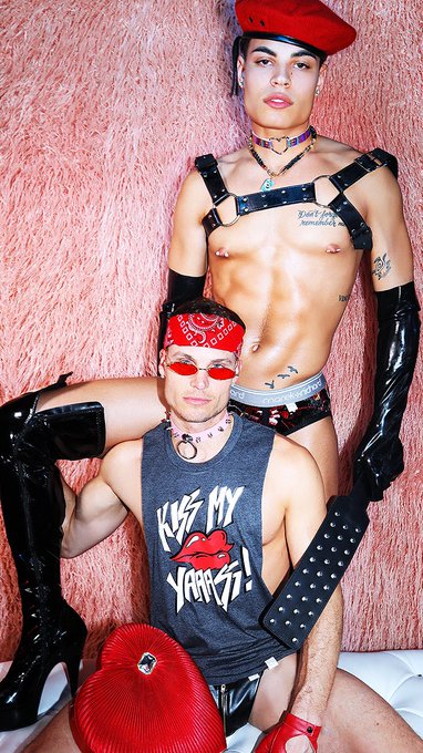 Just keepin it classy for Valentines Gay #kinkyboots #kissmyass #domandsub #marekrichard https://t.c