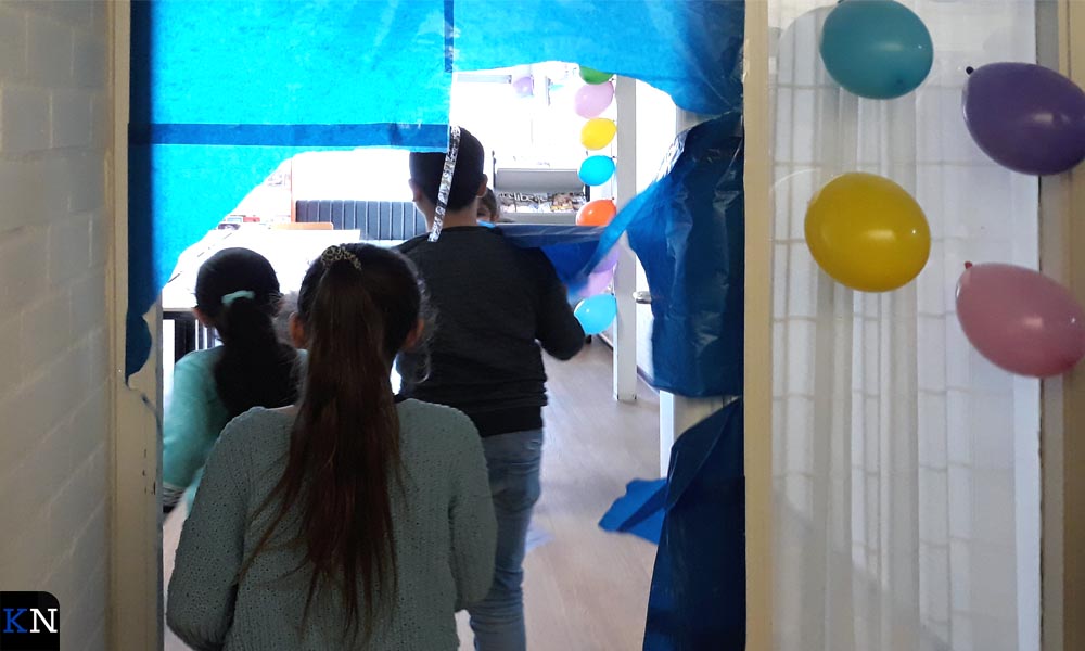 Zwerfboekenkast #Reijersdam gesitueerd in leeshoek met extra voorzieningen. Lees meer op KamperNieuws.nl/zwerfboekenkas…. Met dank aan <a href="/BiebKampen/">Bibliotheek Kampen</a> @WelzijnKampen <a href="/gemKampen/">Gemeente Kampen</a>.