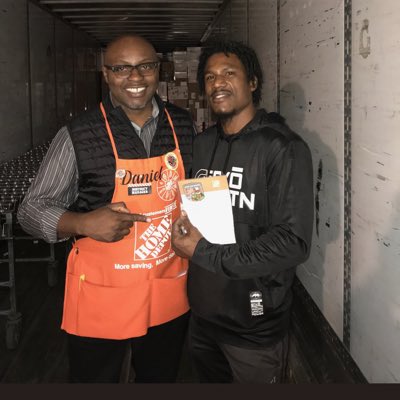 KenskyRodney's tweet photo. #NewProfilePic https://t.co/KAU6JDZycC