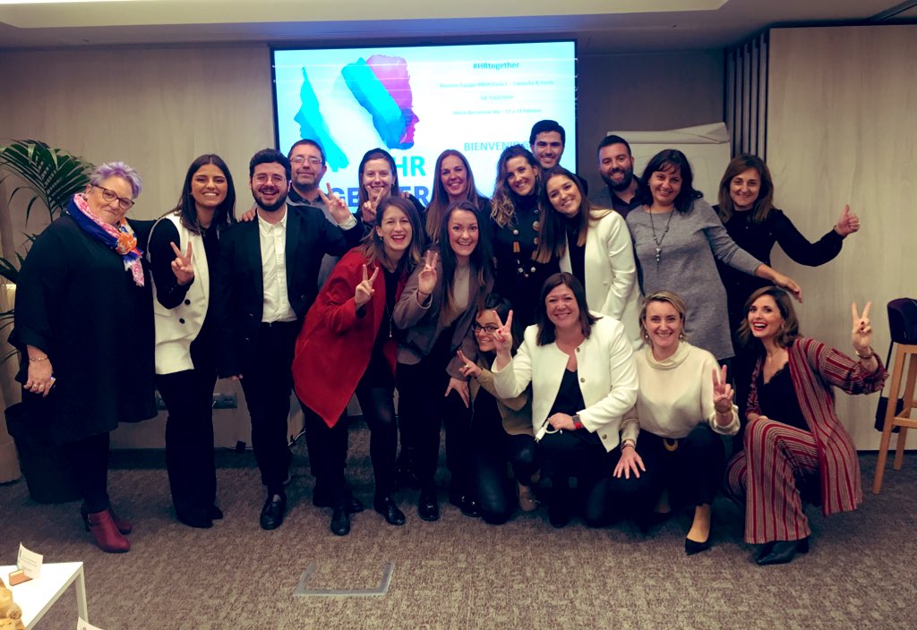 LolaChamorro1's tweet photo. Menudo equipazo tenemos 😍😍😍 Cataluña &amp; Norte #HRtogether #MeliaSpain Gracias a todo el equipo de @MeliaBcnSky por hacerlo tan especial 😍! https://t.co/cR8Sg3qMci