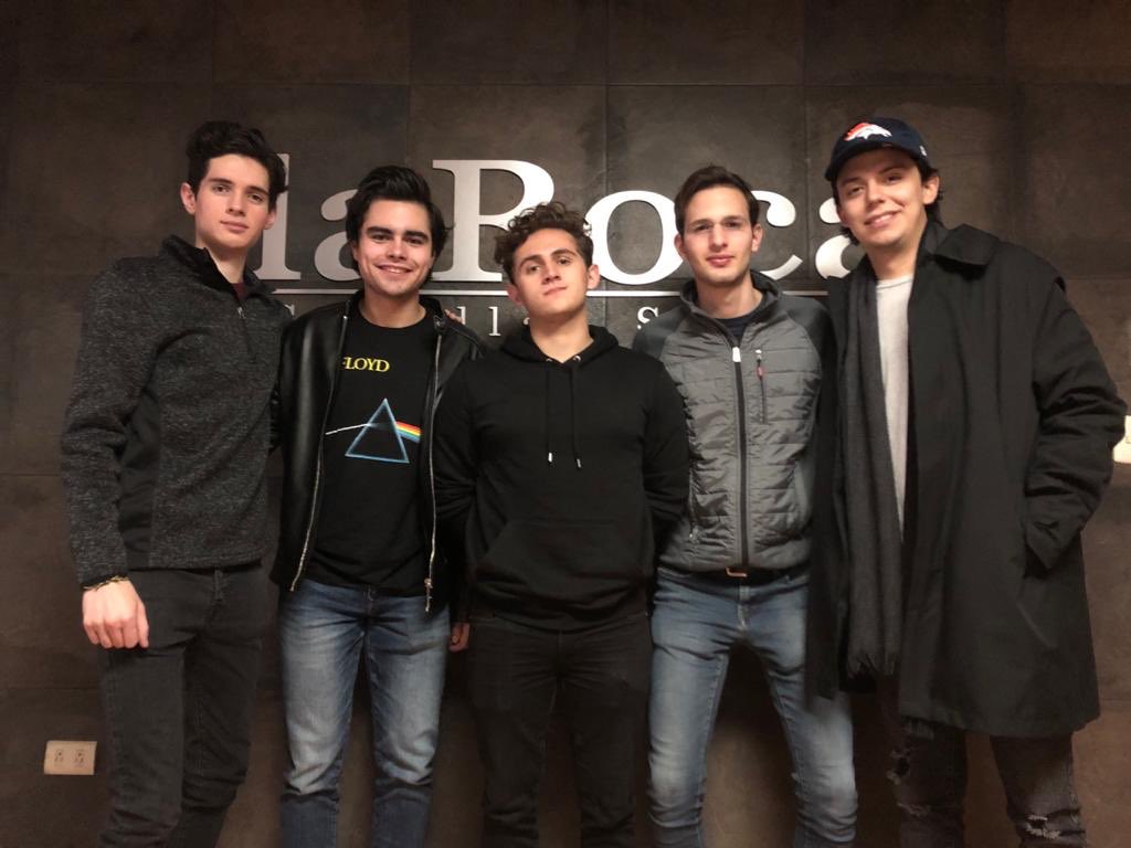 Red Leder tweet media