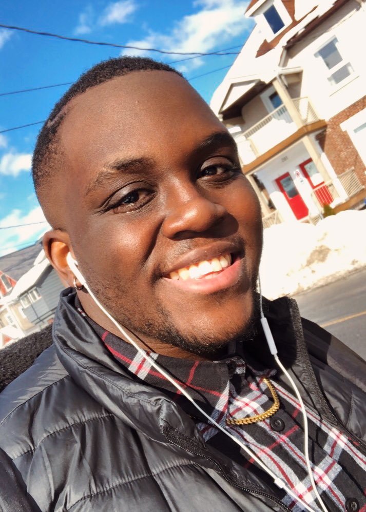 rex_tshii's tweet image. Me : trying to enjoy the sun on my skin on this winter day 

Wind : 🌬 

Eyes : CRY ME A RIVER