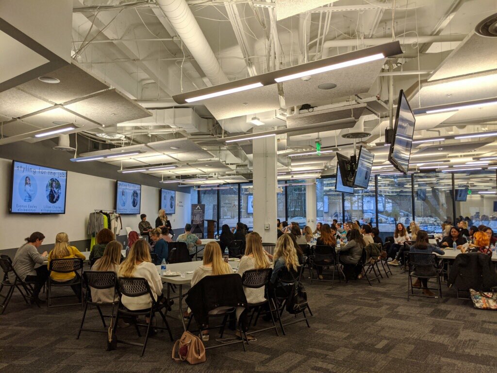 ATLTechVillage's tweet photo. Another packed house for the Women + Tech meetup! Today we discussed styling for the job π We hope to see you at the next one on March 11th #womenplustech https://t.co/cn8m8teaXz
