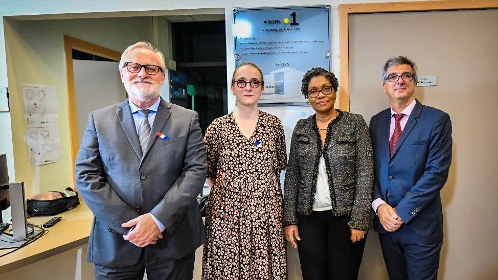 SylvieGengoul's tweet photo. Très fière d'inaugurer aujourd'hui les nouveaux locaux de @mayottela1ere aux côtés de @DelphineErnotte, présidente de @Francetele, Jean-François Colombet, préfet de Mayotte et @jplemee1, directeur régional de @mayottela1ere. Merci également à toutes les équipes pour leur accueil. https://t.co/YGPXfFZgbI