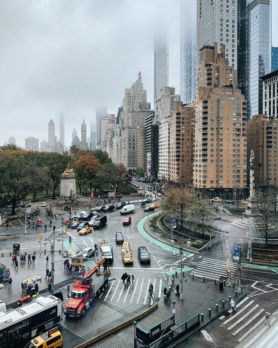 We’re in the center of it all! Enjoy the bustling views of NYC from our windows.🌆