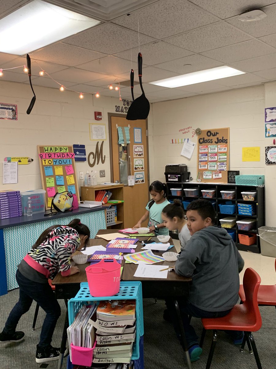 mulgrewinsecond's tweet photo. “Making” cookies for our fraction test review! #webbelem https://t.co/hHQxmokqoG