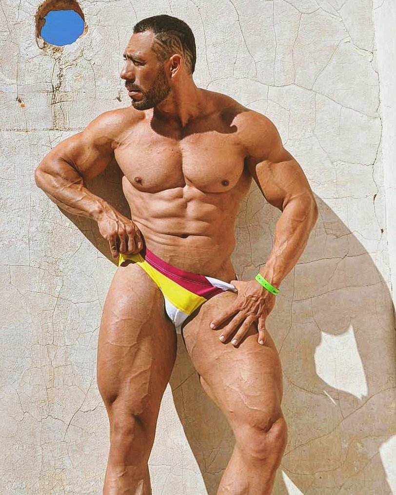 MiLo800's tweet photo. 'Joel' by @MiLo800 at @onymodels for @marcuse_mar #milo800 #milo800photography #onymodels #marcuseaustralia #malemodel #mensswimwear #swimwear #hot #summervibes #brightcolors #modeling #mensfashion #mensstyle #mensunderwear https://t.co/b2xG2vmVgm