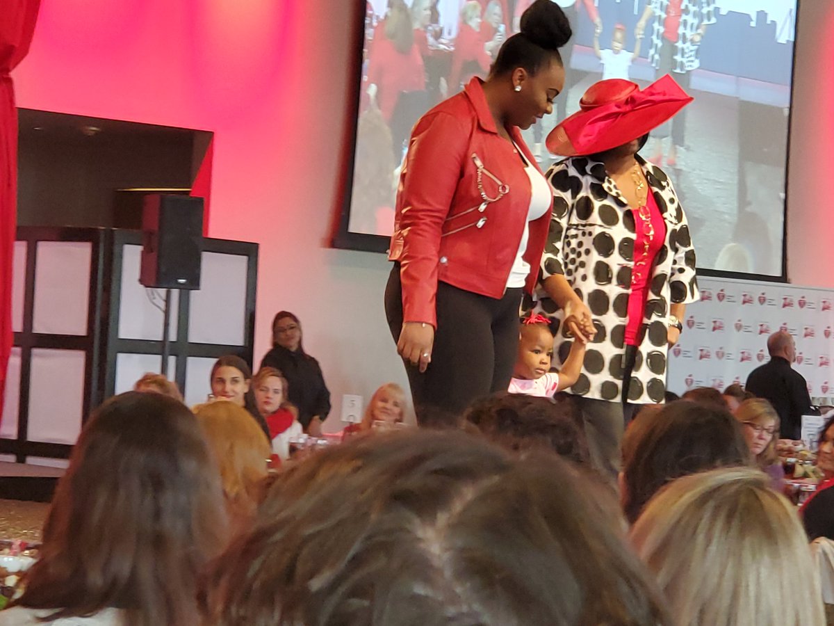 WilkinsShantel's tweet photo. #SAGoRed

#SAGoRed. 
Thank you @jenn_cantu and @RachelleEvere12 for the invite to sit at the @BankofAmerica table at 2020 San Antonio American Heart Association Go Red for Women Luncheon.  It was an AMAZING event chaired by my good friend, Laura Vaccaro! https://t.co/eYGLHFD2Nr