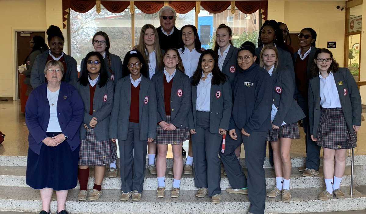 jsmfforg's tweet photo. @JSMFamilyFdn thanks @ElizabethSeton for a great pre-Lenten Food Drive in memory of their beloved Chemistry teacher, Mr. Hendley. As usual, the event was a huge success, and we thank Sr. Patty and all these amazing young women who help us live the Gospel. #LightToKnowGraceToDo https://t.co/thzw9asdmP