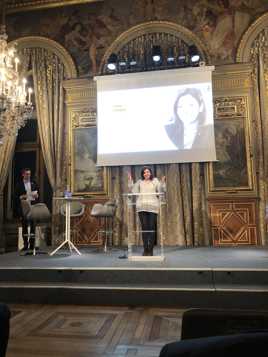 Ouverture de la restitution du #BarometreLGBT de @AutreCercle par <a href="/Anne_Hidalgo/">Anne Hidalgo</a>.