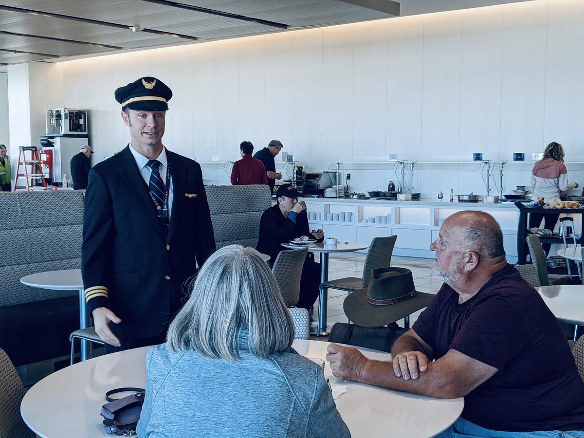 LAXCPO (@laxcpo1) on Twitter photo Meet the pilot! Fantastic customer interaction with our customers at the United club lead by LAX Base Chief Pilot Brian Jackson. Pictured with Captain Silveira, Captain Sorotsky, and First Officer Stewart <a href="/BrianJ_LAX/">Brian</a>, <a href="/AlbertoDiaz_UAL/">Alberto Diaz</a> <a href="/SarahRut_/">Sarah Rutledge</a> #WeAreUnited #beingunited Meet the pilot! Fantastic customer interaction with our customers at the United club lead by LAX Base Chief Pilot Brian Jackson. Pictured with Captain Silveira, Captain Sorotsky, and First Officer Stewart <a href="/BrianJ_LAX/">Brian</a>, <a href="/AlbertoDiaz_UAL/">Alberto Diaz</a> <a href="/SarahRut_/">Sarah Rutledge</a> #WeAreUnited #beingunited